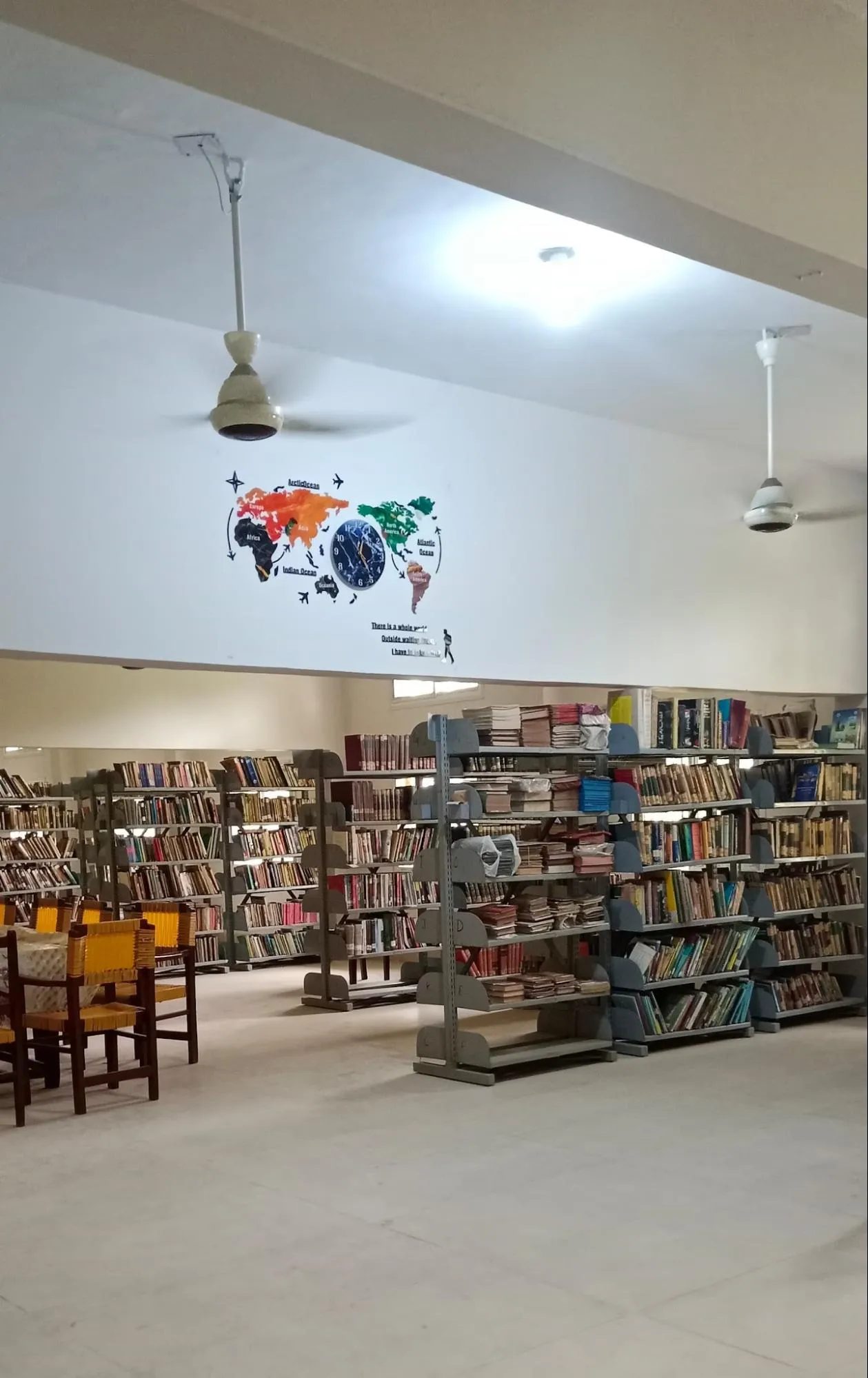 Library — photo 7